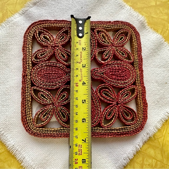 Vintage Straw Rattan Trivets Set of 3 - Picture 6 of 9